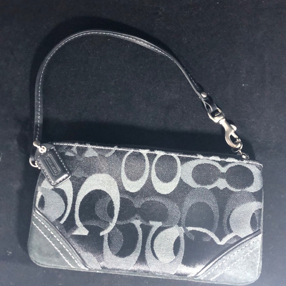 Vintage Small Coach Black Wristlet